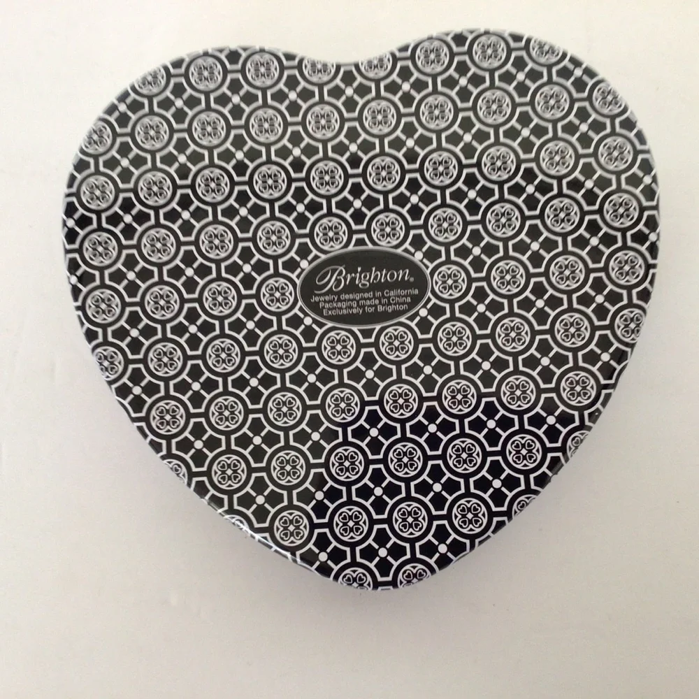 BRIGHTON LARGE BLACK WHITE JEWELRY TIN LARGE SIZE